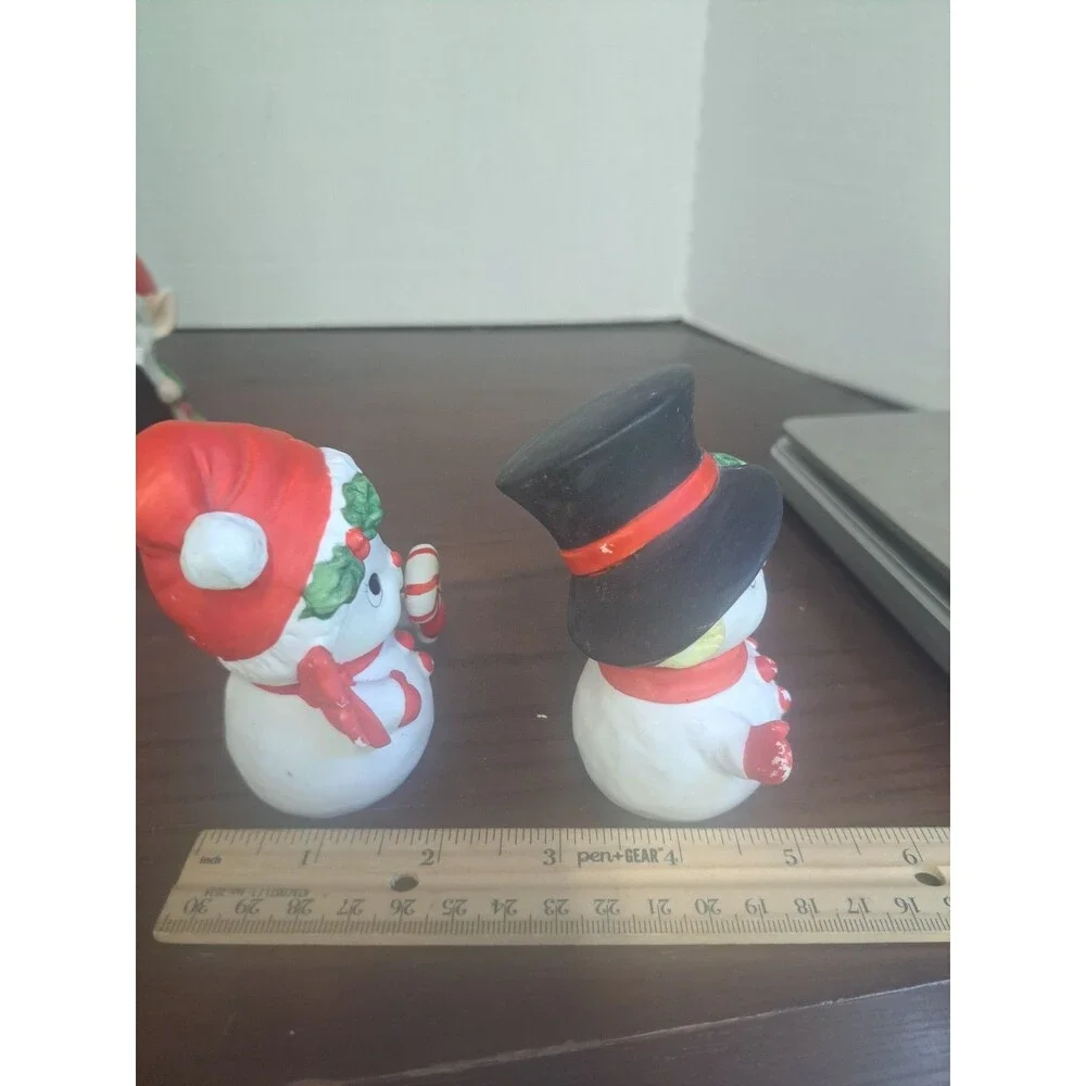 1980s Home Interior Snow Couple Figurines #5604